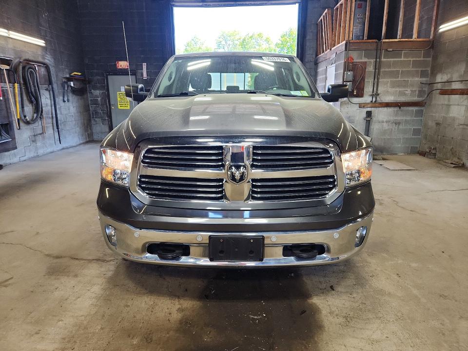 56337016 :رقم المزاد ، 1C6RR7TT2KS637577 vin ، 2019 Ram 1500 Classic مزاد بيع