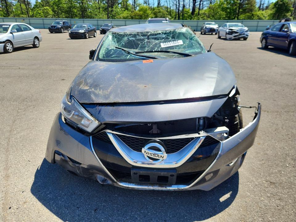 56031826 :رقم المزاد ، 1N4AA6AP5HC438383 vin ، 2017 Nissan Maxima مزاد بيع