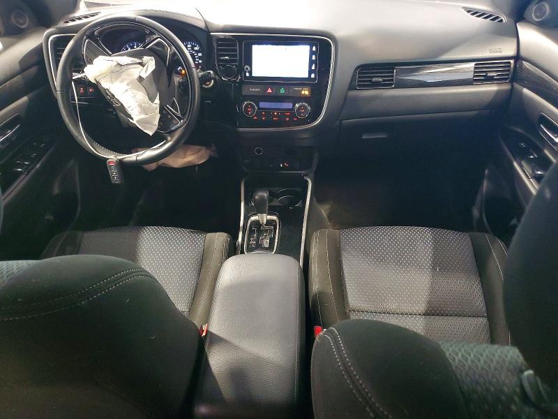 Продажа на аукционе авто 2018 Mitsubishi Outlander, vin: JA4AZ3A34JZ020554, номер лота: 55940666