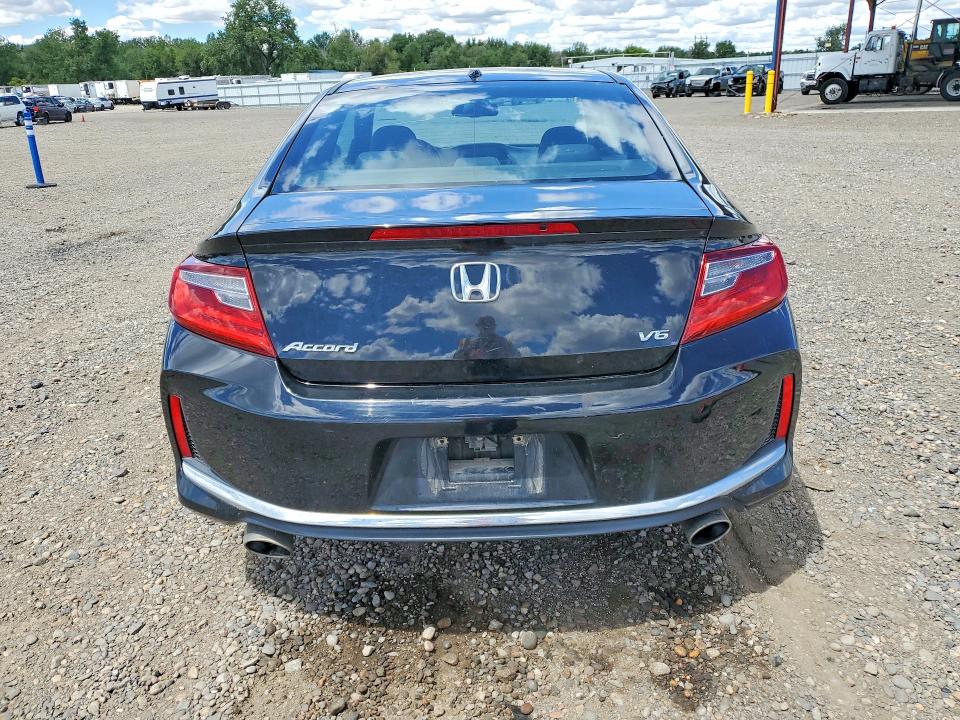 56828266 :رقم المزاد ، 1HGCT2A89HA004835 vin ، 2017 Honda Accord مزاد بيع