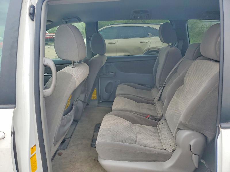 56624266 :رقم المزاد ، 5TDKK4CC0AS291615 vin ، 2010 Toyota Sienna مزاد بيع