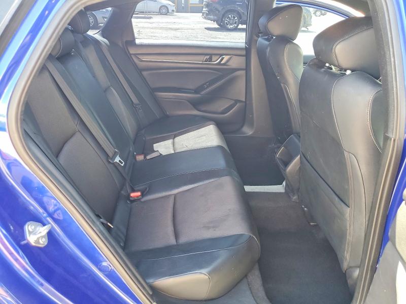 57369386 :رقم المزاد ، 1HGCV1F37JA025450 vin ، 2018 Honda Accord مزاد بيع