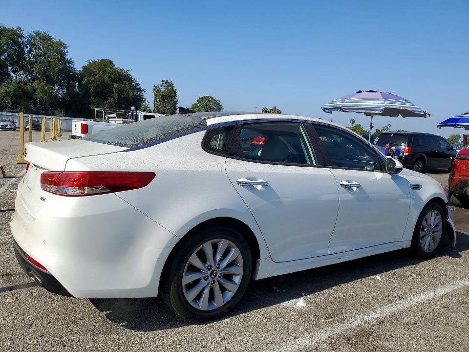 56358856 :رقم المزاد ، 5XXGU4L36GG044710 vin ، 2016 Kia Optima مزاد بيع