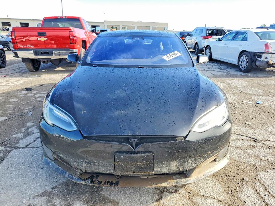 56759066 :رقم المزاد ، 5YJSA1E29HF207294 vin ، 2017 Tesla Model S مزاد بيع