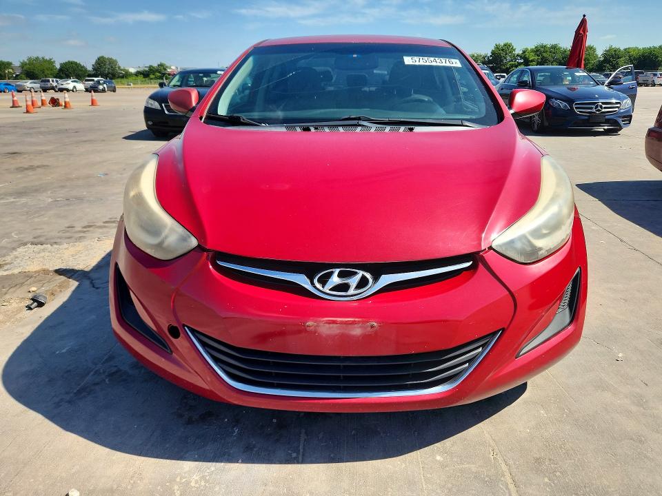57554376 :رقم المزاد ، KMHDH4AE2FU326424 vin ، 2015 Hyundai Elantra مزاد بيع