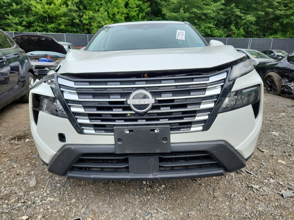 2024 Nissan Rogue მანქანა იყიდება აუქციონზე, vin: 5N1BT3BB0RC681977, აუქციონის ნომერი: 57702296