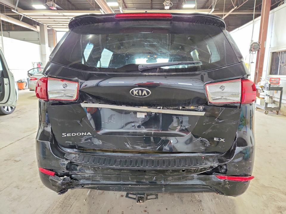 58648816 :رقم المزاد ، KNDMC5C14G6139498 vin ، 2016 Kia Sedona مزاد بيع