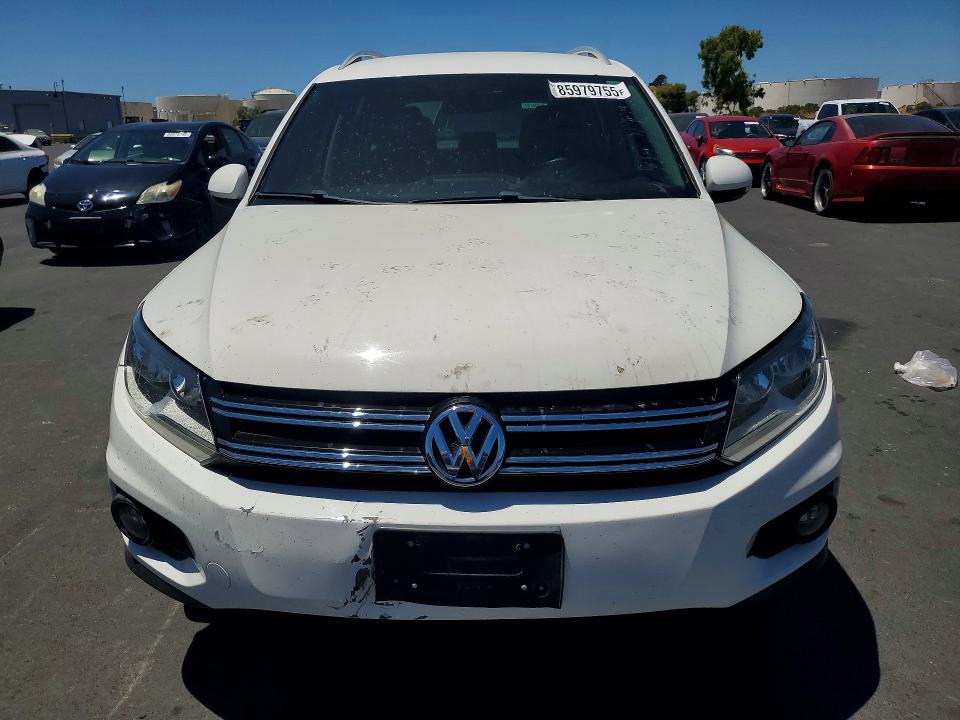 85979755 :رقم المزاد ، WVGAV7AX1CW518397 vin ، 2012 Volkswagen Tiguan مزاد بيع