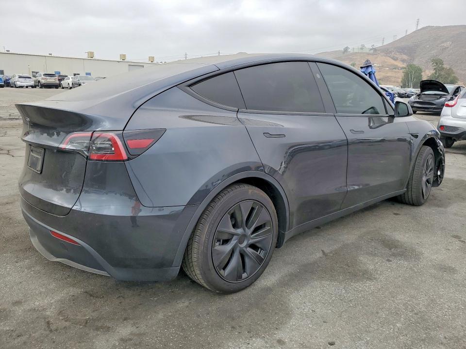 58719786 :رقم المزاد ، 7SAYGDEDXSF314294 vin ، 2025 Tesla Model Y مزاد بيع