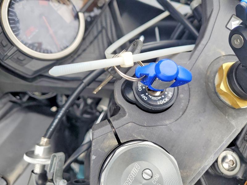 56443576 :رقم المزاد ، JS1GN7FA5F2101504 vin ، 2015 Suzuki Gsx-r600 مزاد بيع