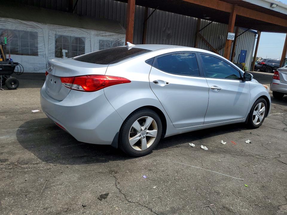 58385046 :رقم المزاد ، 5NPDH4AE9DH153352 vin ، 2013 Hyundai Elantra مزاد بيع