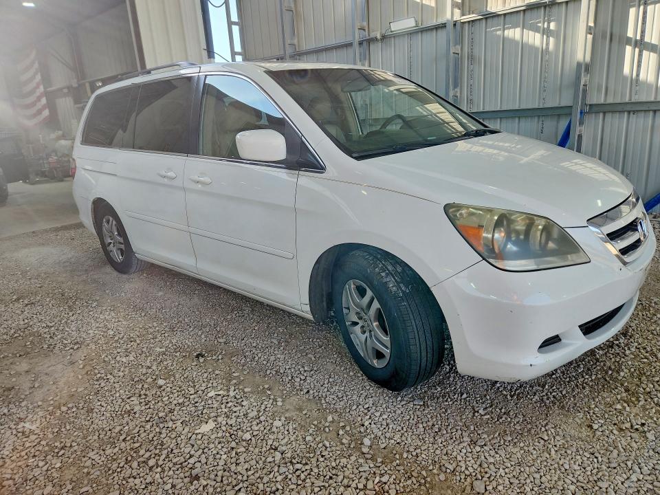 56137226 :رقم المزاد ، 5FNRL38635B424550 vin ، 2005 Honda Odyssey مزاد بيع