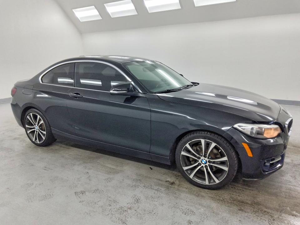 54112956 :رقم المزاد ، WBA2H9C34HV987015 vin ، 2017 Bmw 230xi مزاد بيع