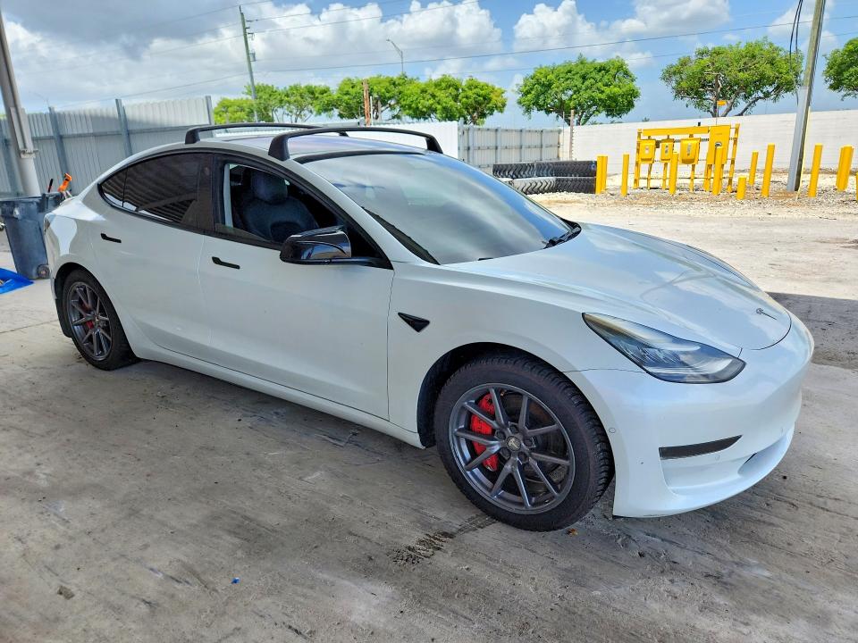2018 Tesla Model 3 მანქანა იყიდება აუქციონზე, vin: 5YJ3E1EA1JF161675, აუქციონის ნომერი: 57946306