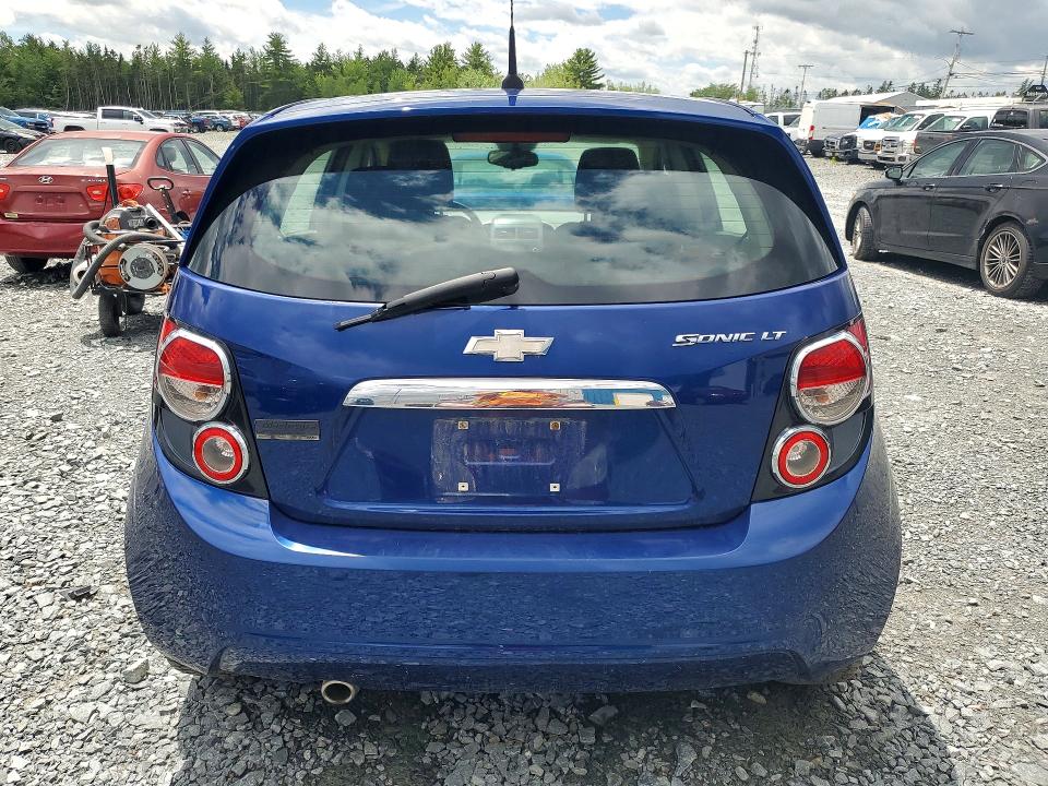 57400696 :رقم المزاد ، 1G1JC6EH6D4186891 vin ، 2013 Chevrolet Sonic مزاد بيع
