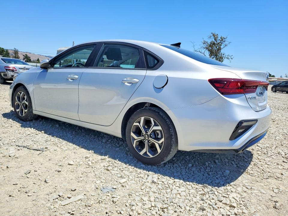 2021 Kia Forte მანქანა იყიდება აუქციონზე, vin: 3KPF24AD7ME315677, აუქციონის ნომერი: 56164276