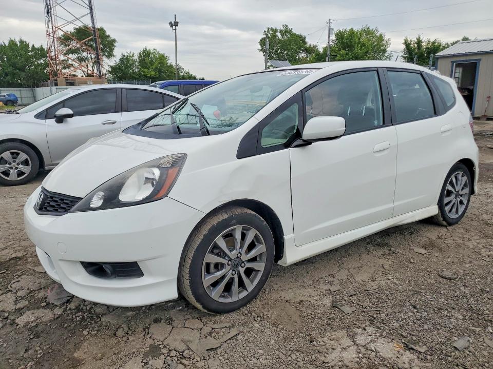 58431026 :رقم المزاد ، JHMGE8H50DC043996 vin ، 2013 Honda Fit مزاد بيع