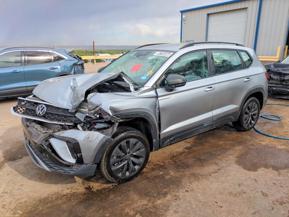 56755366 :رقم المزاد ، 3VV5X7B25RM059338 vin ، 2024 Volkswagen Taos مزاد بيع