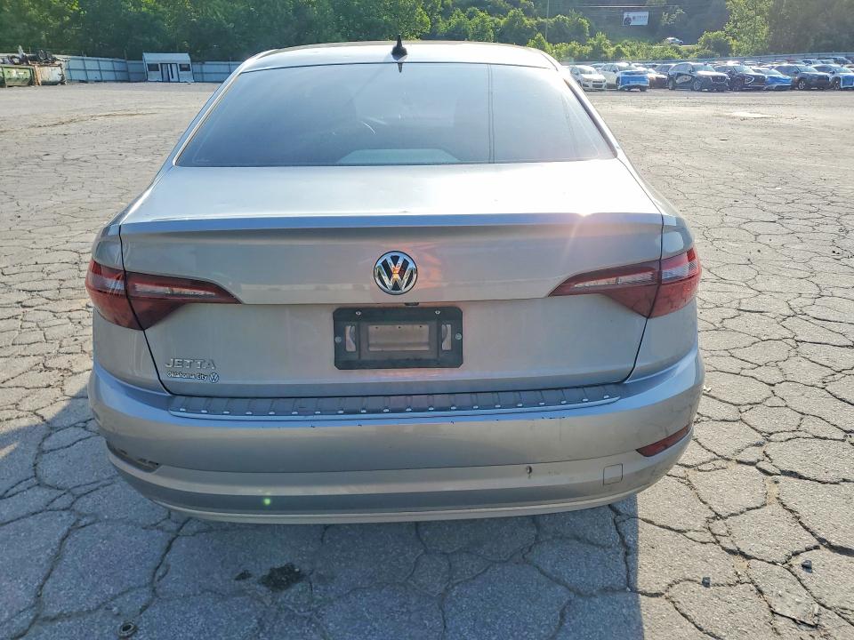 57755096 :رقم المزاد ، 3VWC57BU3MM069143 vin ، 2021 Volkswagen Jetta مزاد بيع