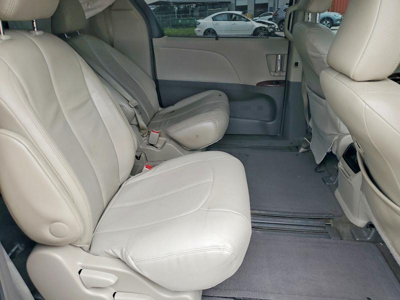 2014 Toyota Sienna მანქანა იყიდება აუქციონზე, vin: 5TDYK3DCXES438287, აუქციონის ნომერი: 55024566