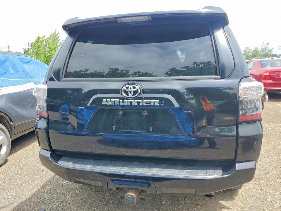 Продажа на аукционе авто 2018 Toyota 4runner, vin: JTEBU5JR4J5555718, номер лота: 55579426