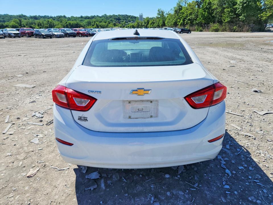 2018 Chevrolet Cruze მანქანა იყიდება აუქციონზე, vin: 1G1BC5SM0J7157266, აუქციონის ნომერი: 58476486