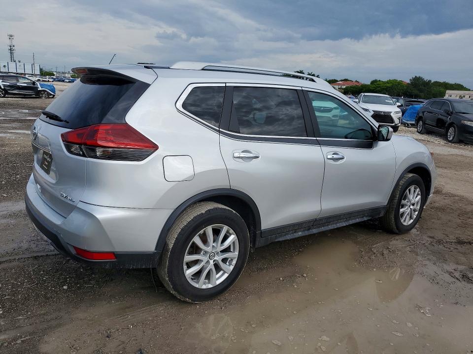 2018 Nissan Rogue მანქანა იყიდება აუქციონზე, vin: 5N1AT2MV0JC711318, აუქციონის ნომერი: 56070696