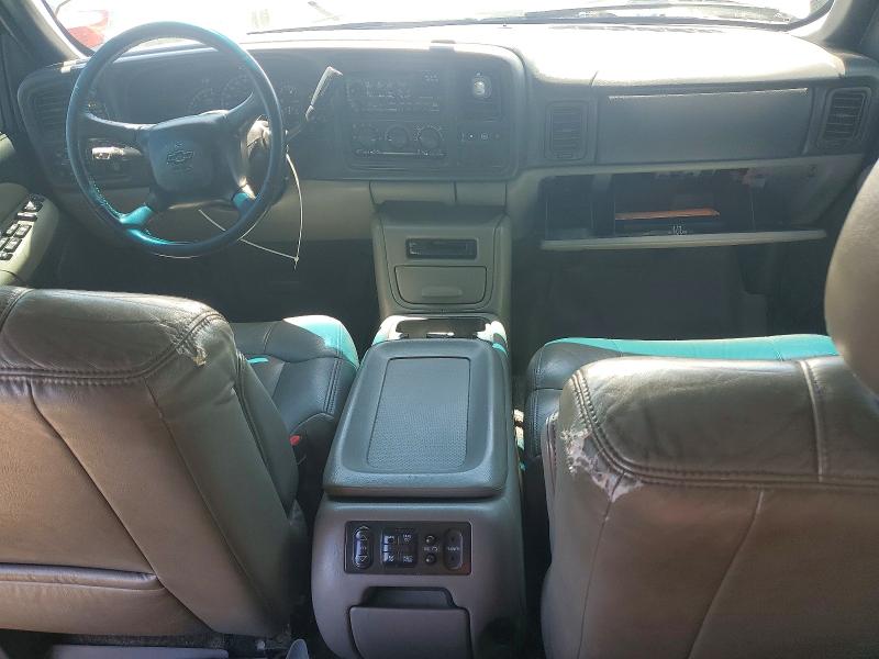 Продаж на аукціоні авто 2002 Chevrolet Suburban, vin: 3GNFK16ZX2G361371, номер лоту: 57429446