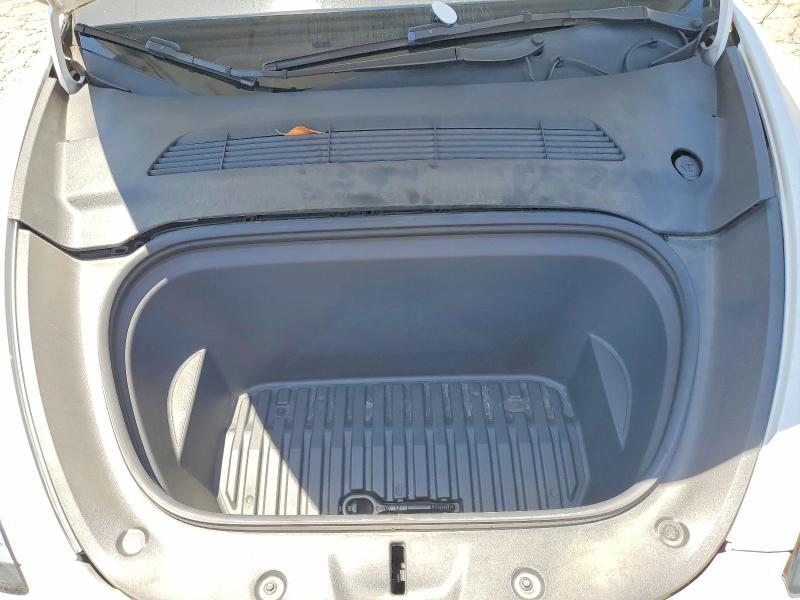 57495156 :رقم المزاد ، 7SAYGDEE9NF354346 vin ، 2022 Tesla Model Y مزاد بيع