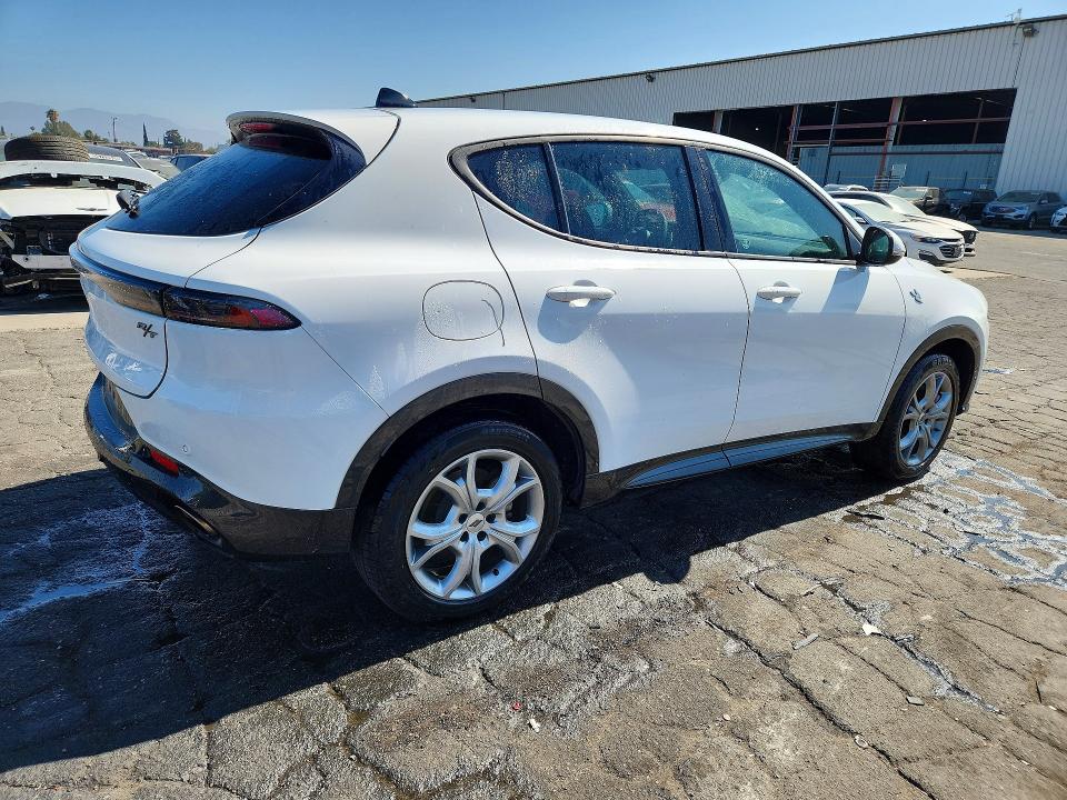 58591566 :رقم المزاد ، ZACPDFCW1R3A28863 vin ، 2024 Dodge Hornet مزاد بيع