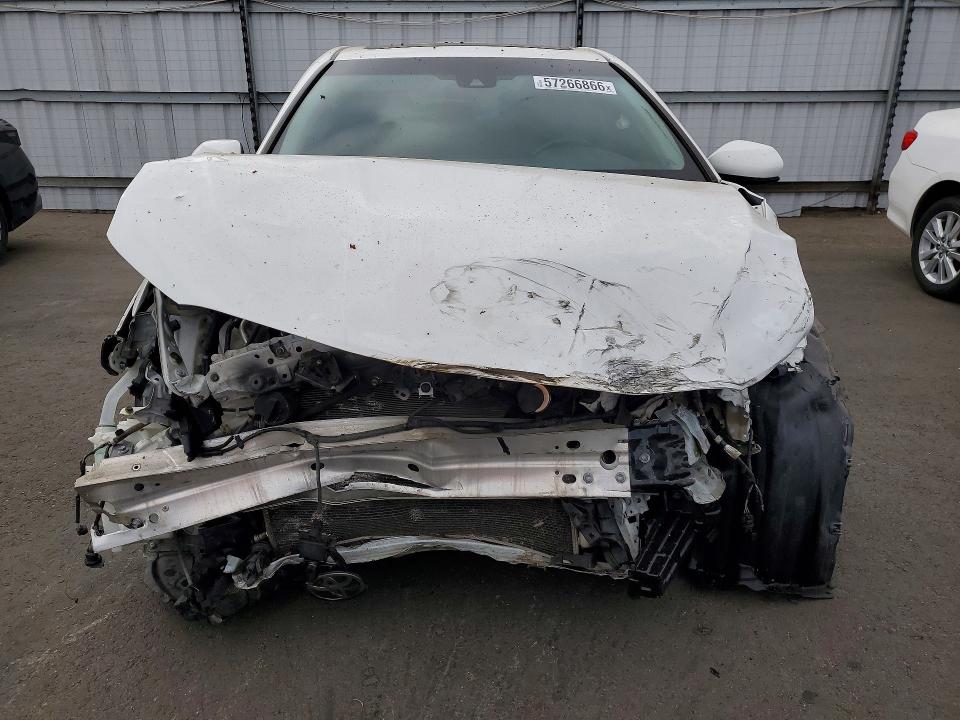 2018 Toyota Camry მანქანა იყიდება აუქციონზე, vin: 4T1B11HK0JU095053, აუქციონის ნომერი: 57266866