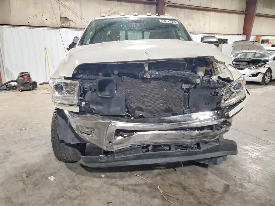 56047956 :رقم المزاد ، 3C6UR5FL4JG382771 vin ، 2018 Ram 2500 مزاد بيع