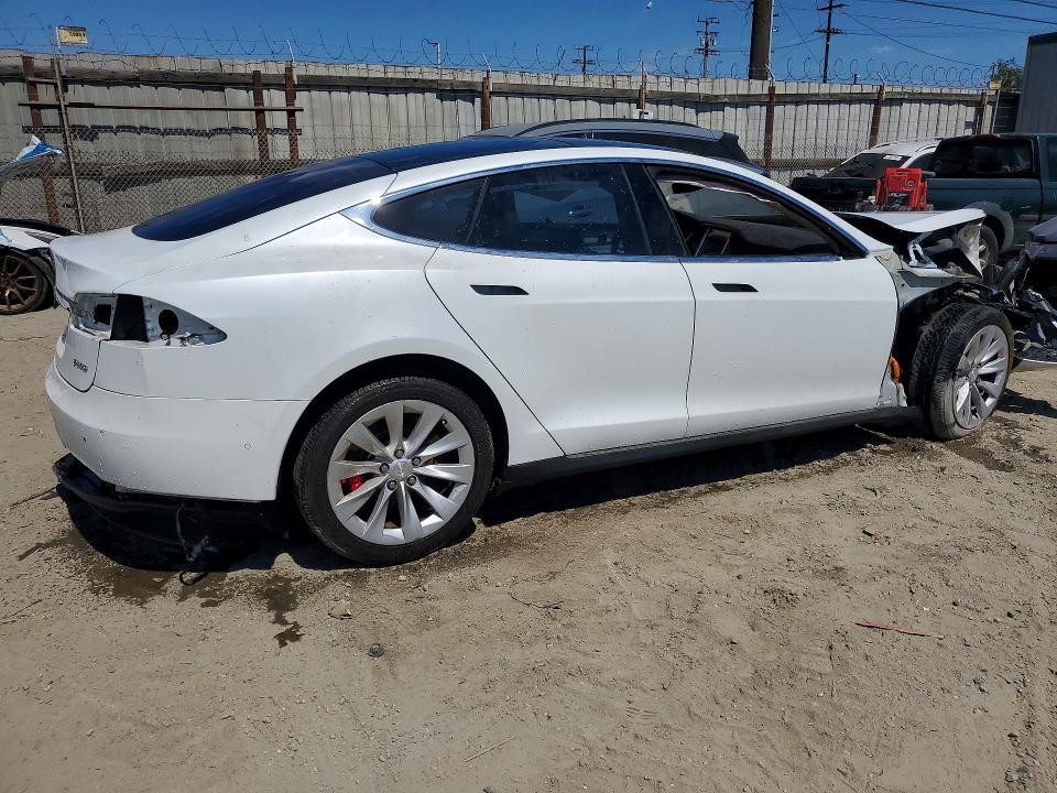 57381386 :رقم المزاد ، 5YJSA1E40GF134171 vin ، 2016 Tesla Model S مزاد بيع