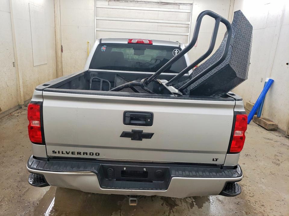 Продажа на аукционе авто 2018 Chevrolet Silverado, vin: 3GCUKREC1JG586191, номер лота: 54787376