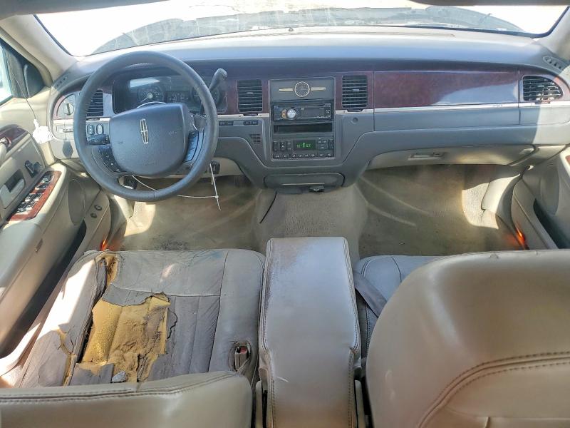 2007 Lincoln Town Car მანქანა იყიდება აუქციონზე, vin: 1LNHM81W17Y617942, აუქციონის ნომერი: 85965215