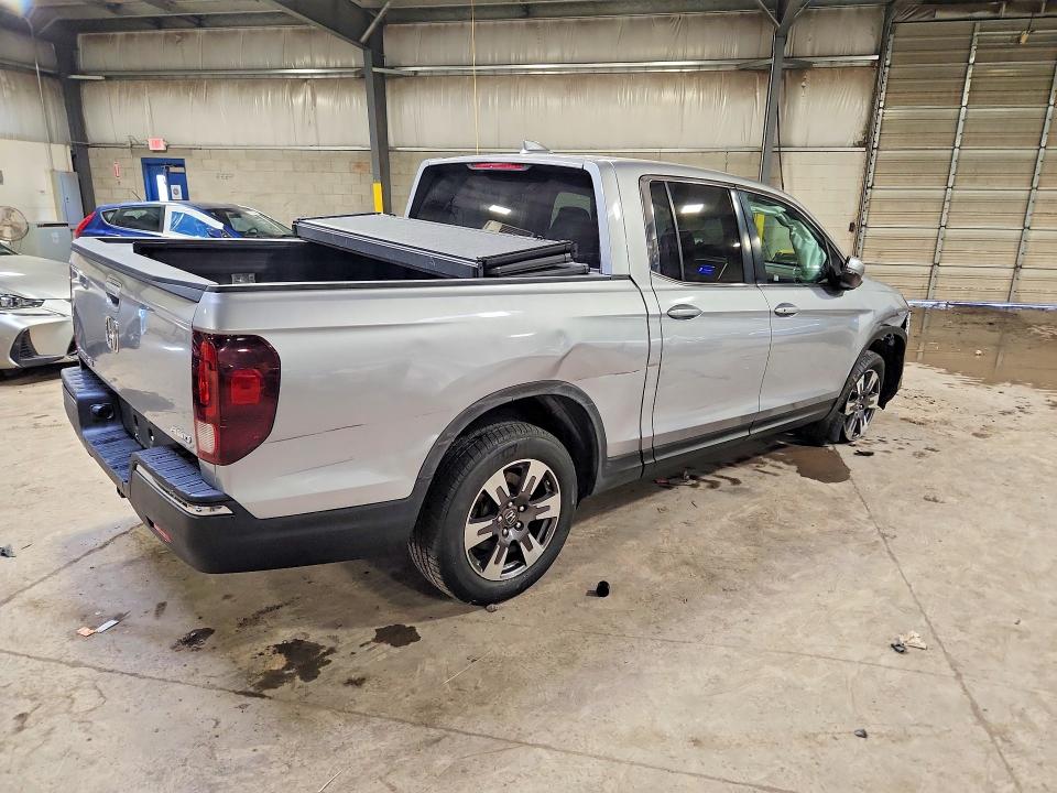 2017 Honda Ridgeline მანქანა იყიდება აუქციონზე, vin: 5FPYK3F54HB006390, აუქციონის ნომერი: 56847606