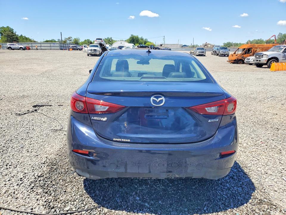 55534956 :رقم المزاد ، 3MZBN1V30JM275009 vin ، 2018 Mazda 3 مزاد بيع