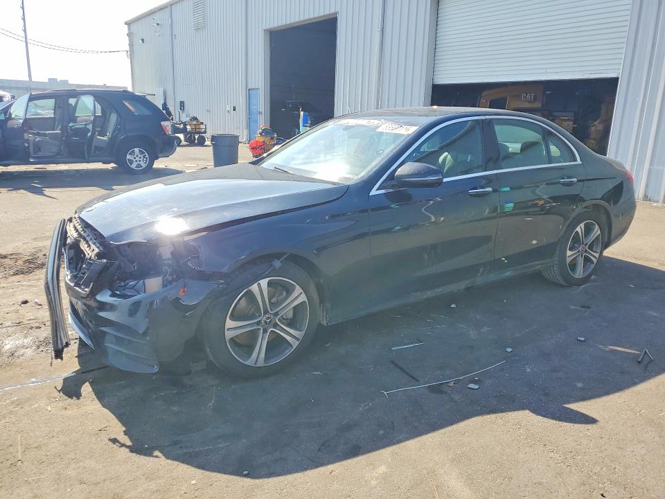 Продажа на аукционе авто 2018 Mercedes-benz E, vin: WDDZF4KB6JA480171, номер лота: 55587116