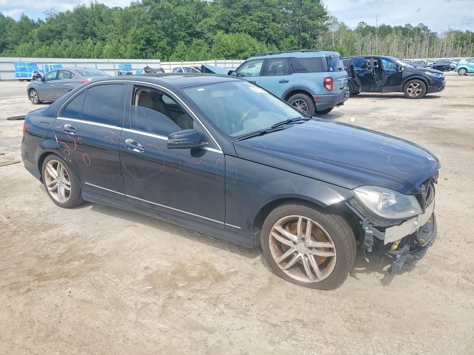Продаж на аукціоні авто 2013 Mercedes-benz C, vin: WDDGF8AB8DR295335, номер лоту: 56716096