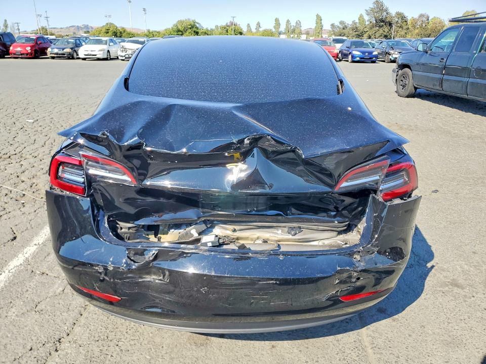 58056156 :رقم المزاد ، 5YJ3E1EA4PF425772 vin ، 2023 Tesla Model 3 مزاد بيع