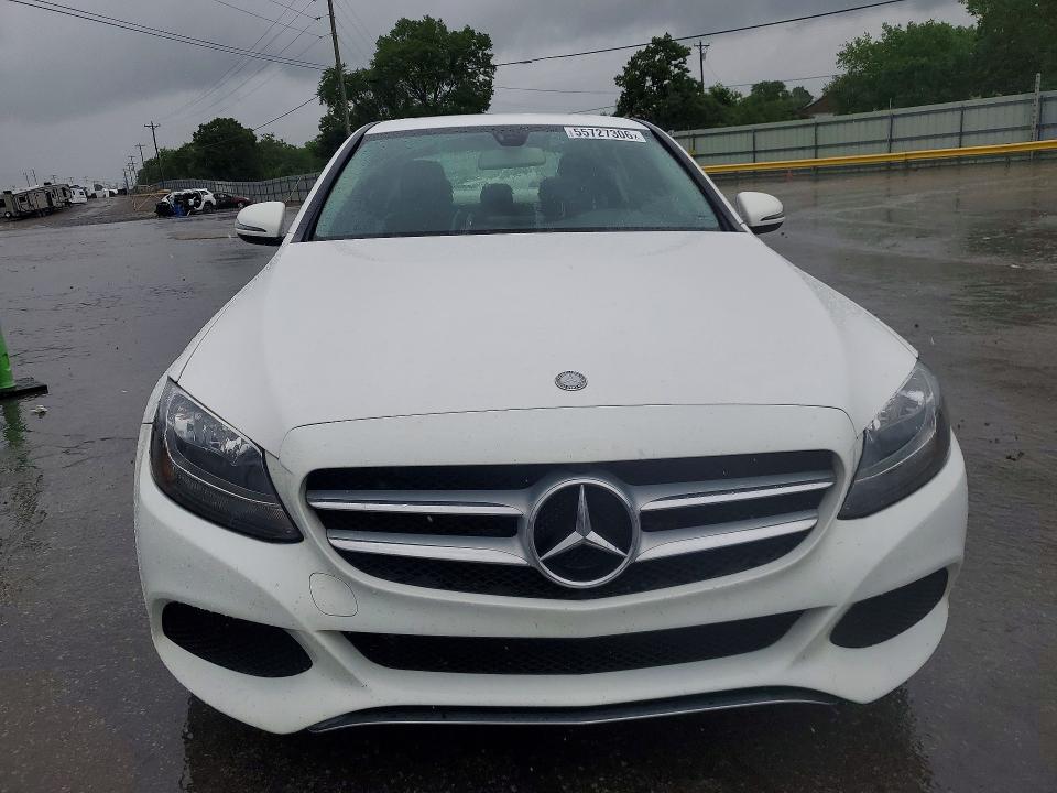 55727306 :رقم المزاد ، 55SWF4JB6GU104485 vin ، 2016 Mercedes-benz C مزاد بيع