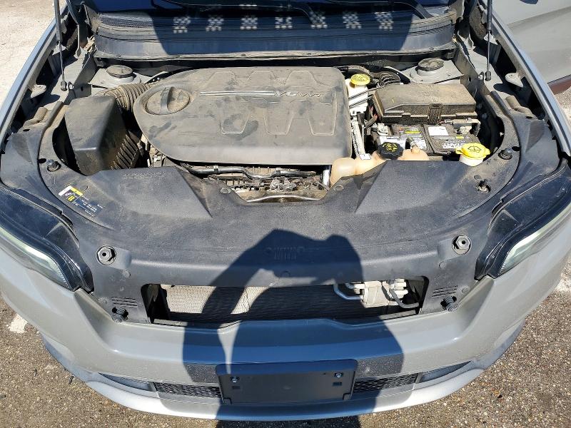 57026906 :رقم المزاد ، 1C4PJMDX3LD609994 vin ، 2020 Jeep Cherokee مزاد بيع