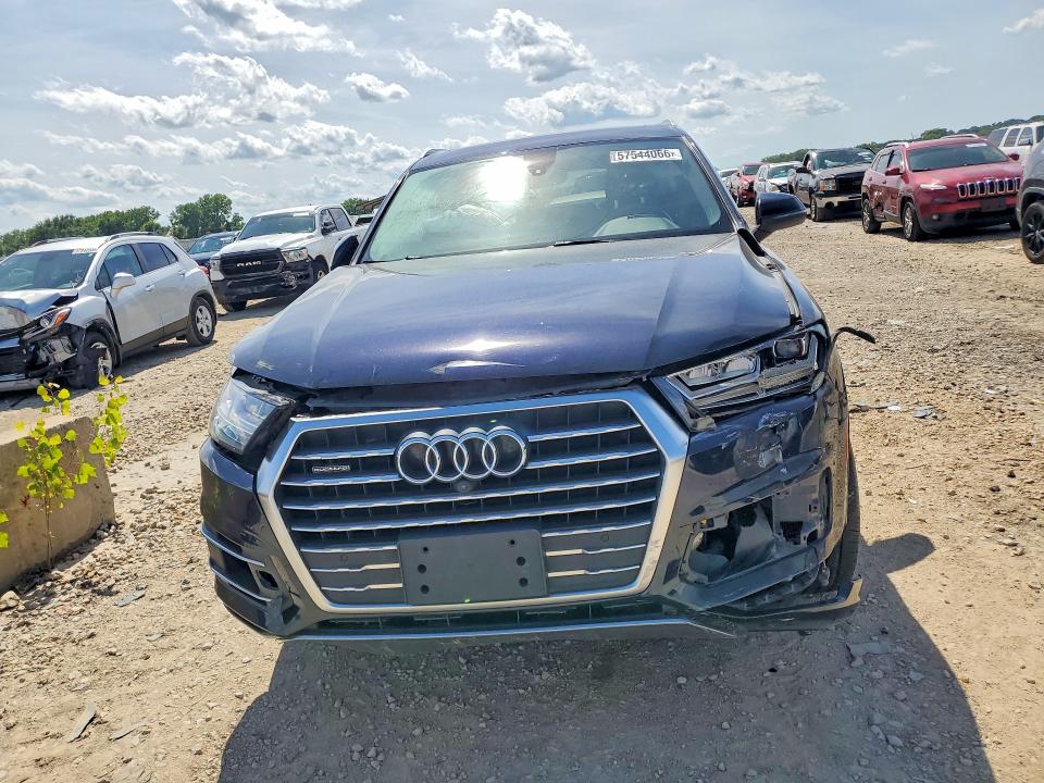 57544066 :رقم المزاد ، WA1LAAF7XJD005621 vin ، 2018 Audi Q7 مزاد بيع
