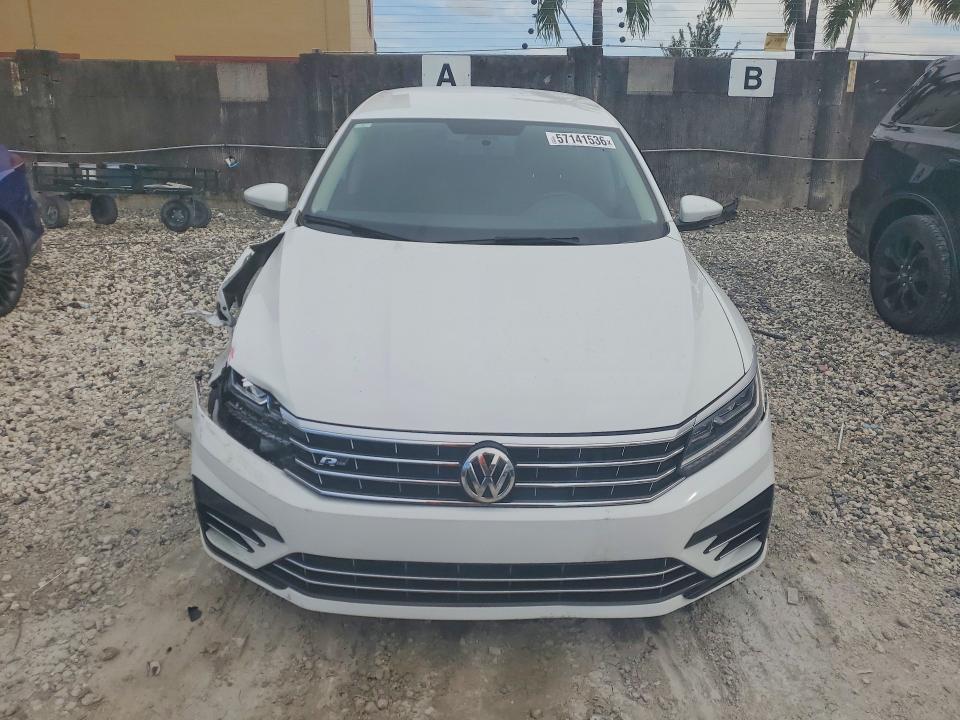 Продажа на аукционе авто 2018 Volkswagen Passat, vin: 1VWAA7A39JC019811, номер лота: 57141536