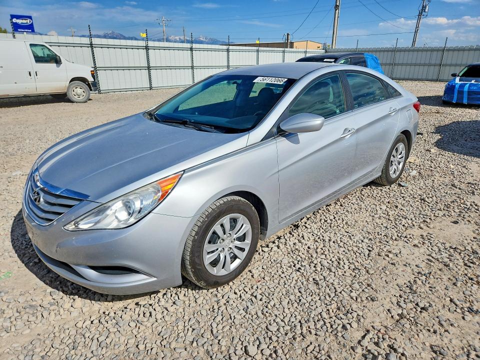 56112066 :رقم المزاد ، 5NPEB4AC2BH281868 vin ، 2011 Hyundai Sonata مزاد بيع