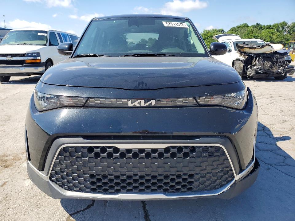 57511676 :رقم المزاد ، KNDJ23AU4P7886505 vin ، 2023 Kia Soul مزاد بيع