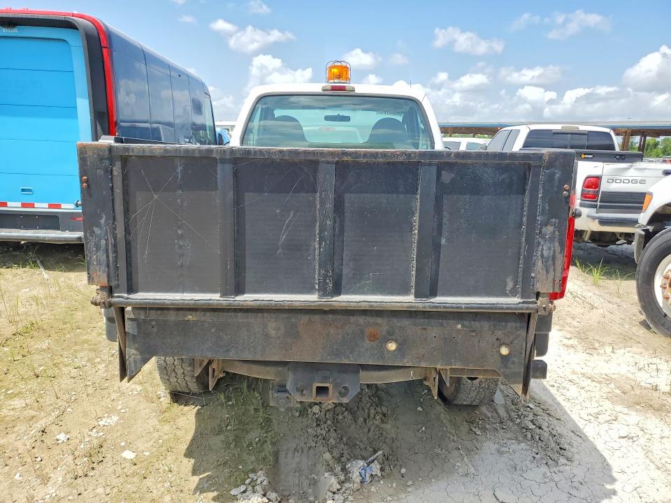 58062726 :رقم المزاد ، 1FTWF31505ED06811 vin ، 2005 Ford F350 مزاد بيع