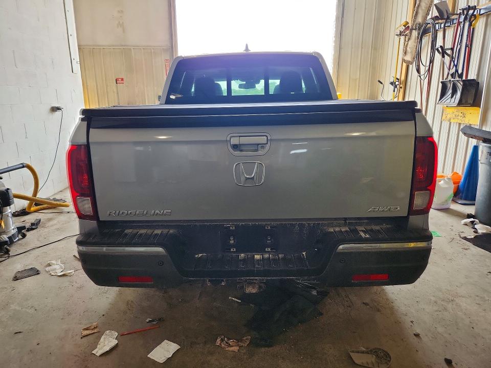 2017 Honda Ridgeline მანქანა იყიდება აუქციონზე, vin: 5FPYK3F79HB016785, აუქციონის ნომერი: 58607136