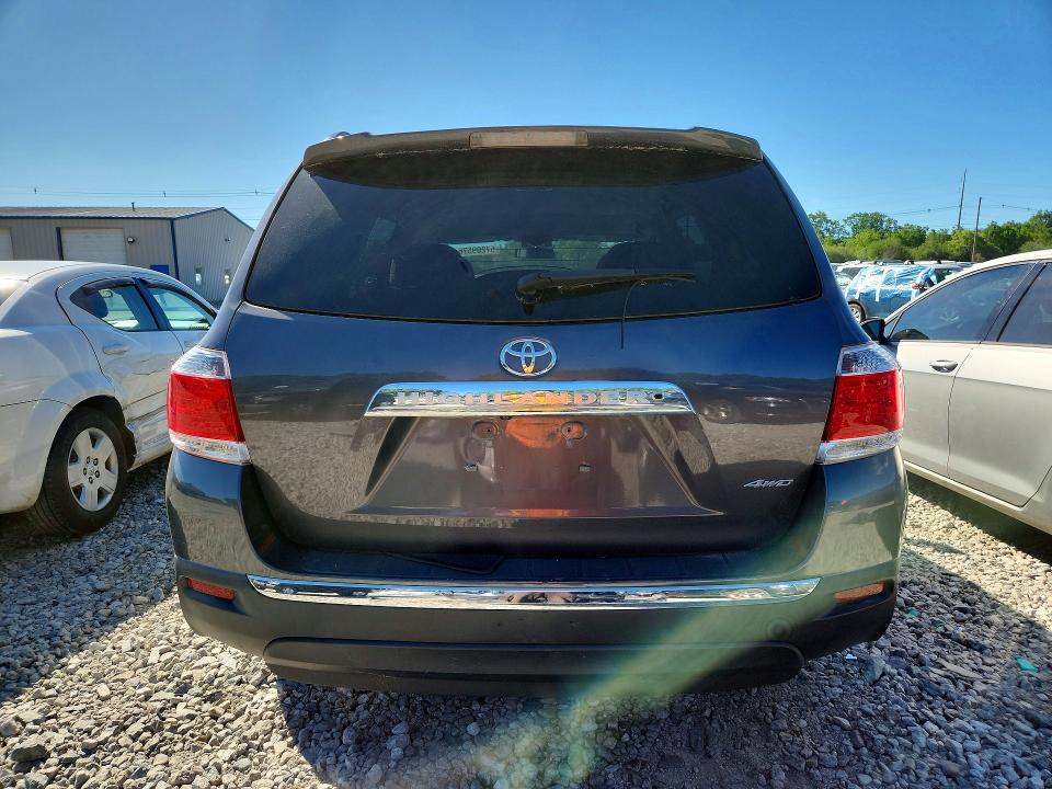 57209576 :رقم المزاد ، 5TDBK3EH8DS197361 vin ، 2013 Toyota Highlander مزاد بيع