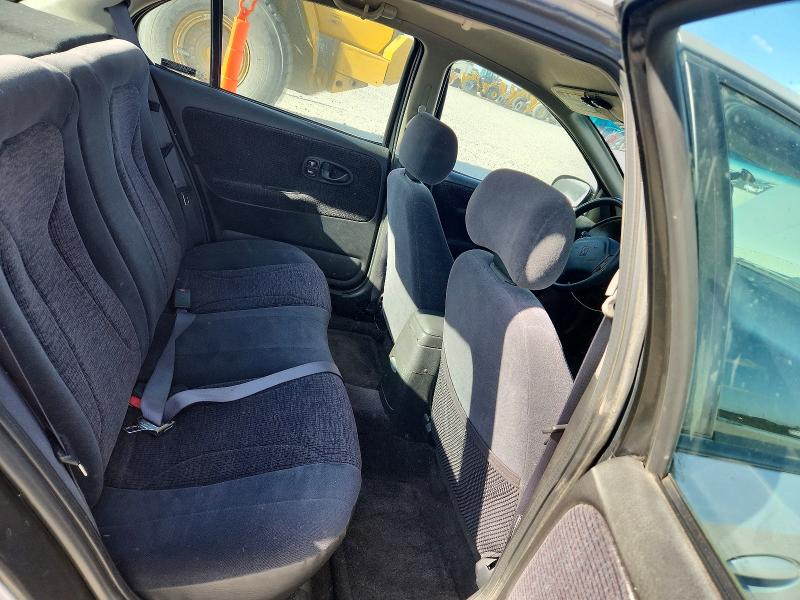 57043326 :رقم المزاد ، 1G8ZJ5278YZ214781 vin ، 2000 Saturn Sl2 مزاد بيع